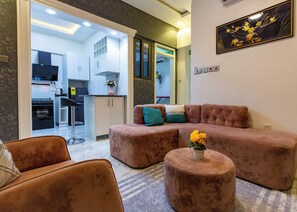 Living area - Nhyira by Judisol Apartments. Your Home Away From Home! (ACCRA)