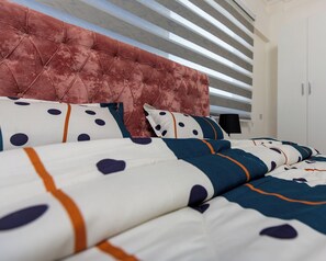 2 bedrooms, WiFi, bed sheets - Nhyira by Judisol Apartments. Your Home Away From Home! (ACCRA)