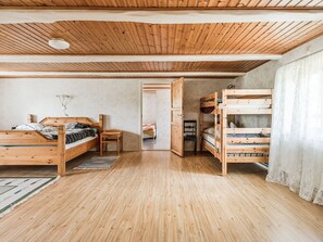 4 habitaciones, escritorio y wifi