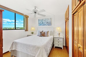 2 bedrooms, iron/ironing board, free WiFi, bed sheets - Elegant Condo, Sunset Views, Upscale Style (Kihei)