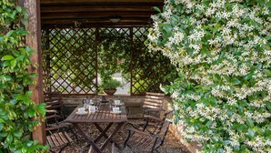 Outdoor dining - Podere Fontemaggio - Fienile by Interhome (Colle Val d'Elsa)