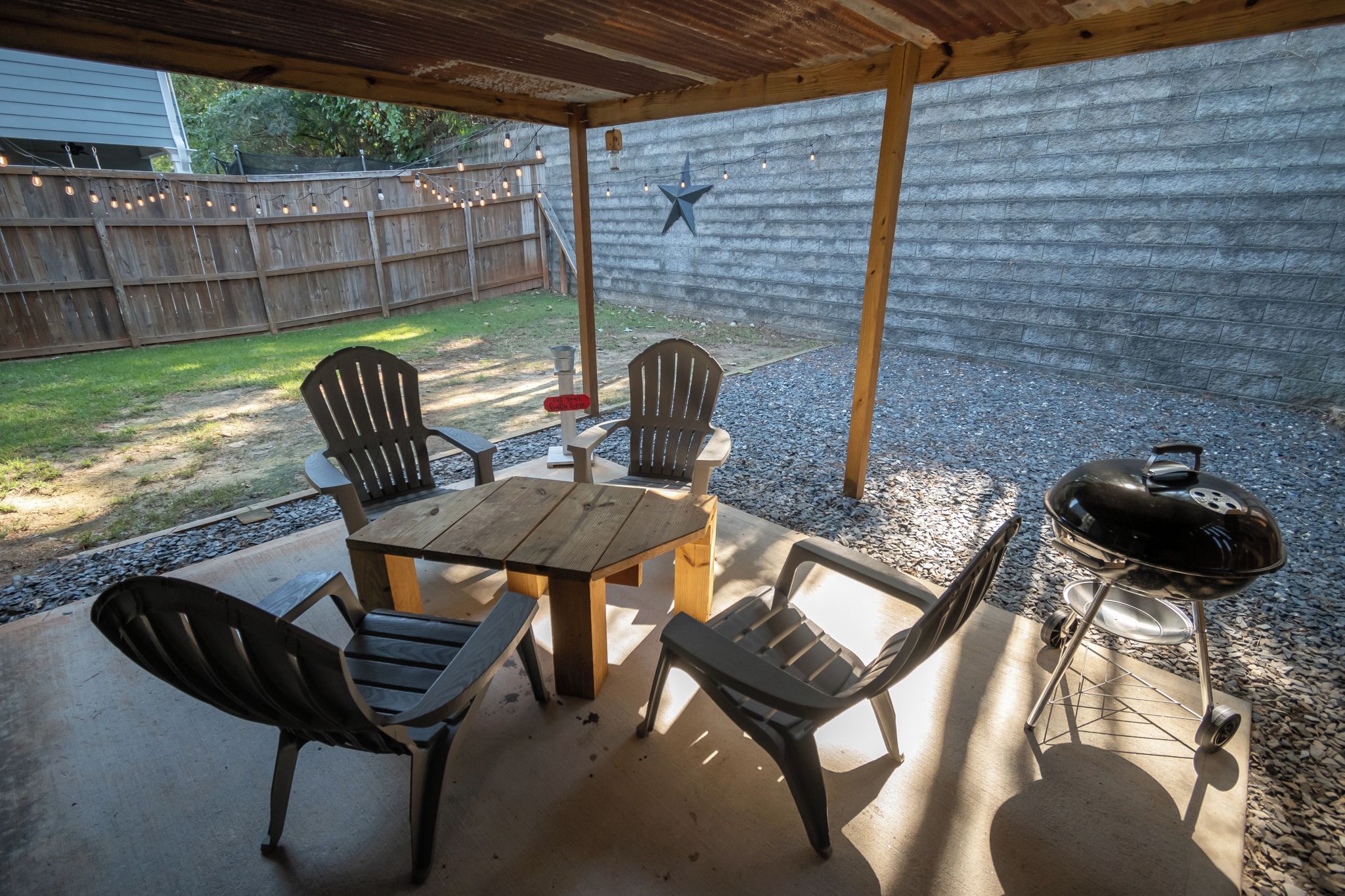Outdoor dining