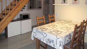 Uklassifisert bilde, 2 av 18, knapp