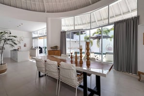 Vila, 3 quartos, varanda, vista para o jardim | Opções para refeição