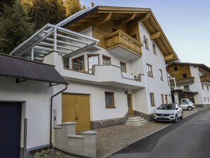 Esterni