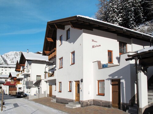 Appartement Miriam by Interhome