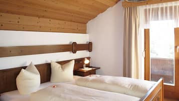 3 Schlafzimmer, BĂŒgeleisen/BĂŒgelbrett, WLAN, BettwĂ€sche