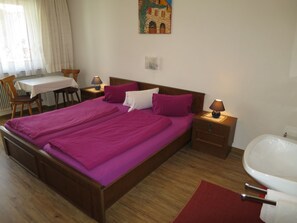 4 Schlafzimmer, WLAN