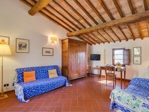 TV - Antico Borgo San Lorenzo - Fico by Interhome (Colle Val d'Elsa)