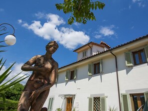 Exterior detail - L'Amorosa by Interhome (Montecatini Terme)