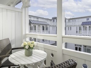 Outdoor dining - Seepark Sellin by Interhome (Ostseebad Sellin)