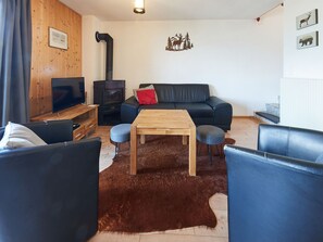 TV, fireplace, DVD player - Fuchsia by Interhome (Thyon-Les Collons)