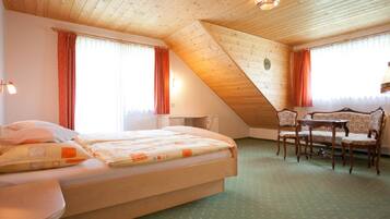 2 Schlafzimmer, Schreibtisch, Internetzugang