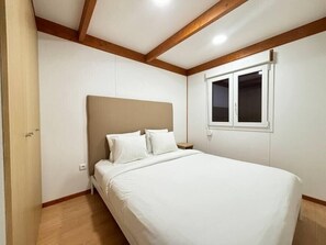 1 quarto, ferros/tábuas de passar roupa, berço de viagem, Wi-Fi