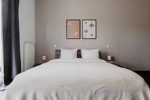 1 bedroom, iron/ironing board, WiFi, bed sheets - Lovely Eich 1BR w/ Balcony, W/D & Elevator, by Blueground (Luxembourg)