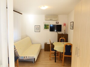 Interior - Vacation home Tin by Interhome (Vir)