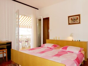3 bedrooms, Internet