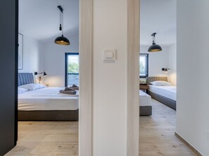 4 bedrooms, WiFi
