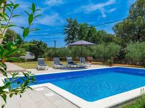 Pool - Vacation home Carla by Interhome (Labin)