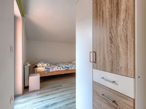 4 bedrooms, internet