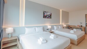 Suite Room | In-room safe, free WiFi, bed sheets - B2 Udon Premier Hotel (Udon Thani)