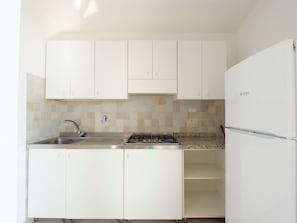 Refrigerador, utensilios de cocina