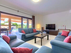 TV - Vacation home Andrea by Interhome (Pula)