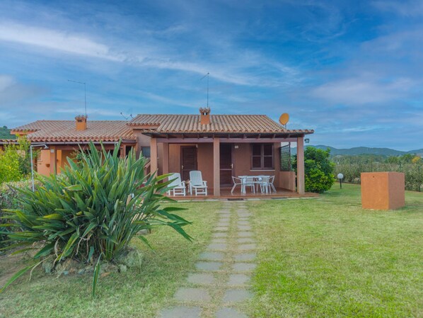 Exterior - Rei Marina Fronte Mare (REI204) by Interhome (Costa Rei)