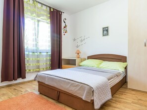 5 bedrooms, Internet