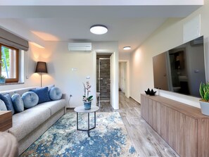 TV - Vacation home Sara by Interhome (Poreč/Kaštelir)