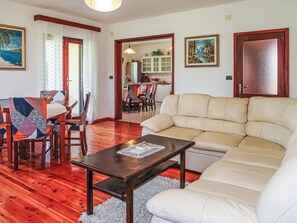 TV - Villa Emanuela by Interhome (Pićan)