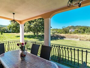 Outdoor dining - Villa Emanuela by Interhome (Pićan)