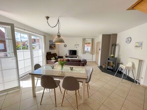 TV, fireplace, DVD player - Friesenperle by Interhome (Norden)