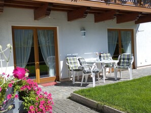 Outdoor dining - Christina by Interhome (Imst)