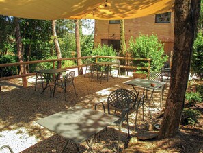 Outdoor dining - Alle Vacche by Interhome (San Gimignano)