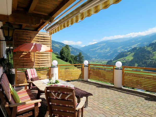 Terrace/patio - Lieblingsplatzl by Interhome (Mayrhofen)