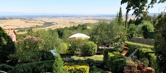 Castagni II (OCT101) by Interhome