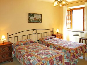 3 bedrooms, Internet