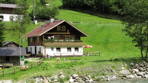 Uklassifisert bilde, 3 av 49, knapp