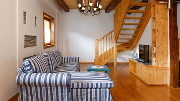 Televisie en een open haard