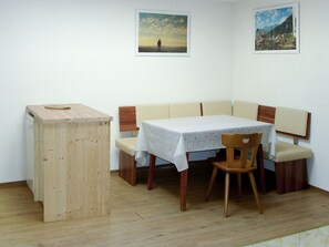 Unclassified image, 5 of 35, button - Haupthaus Schönblick (SVH118) by Interhome (St Valentin/San Valentino)