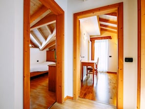 2 bedrooms, Internet