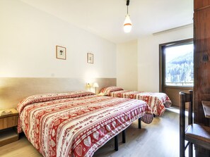 3 bedrooms, Internet