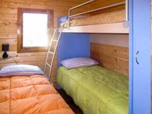 2 bedrooms