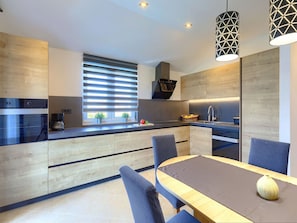 Fridge, microwave, dishwasher, toaster