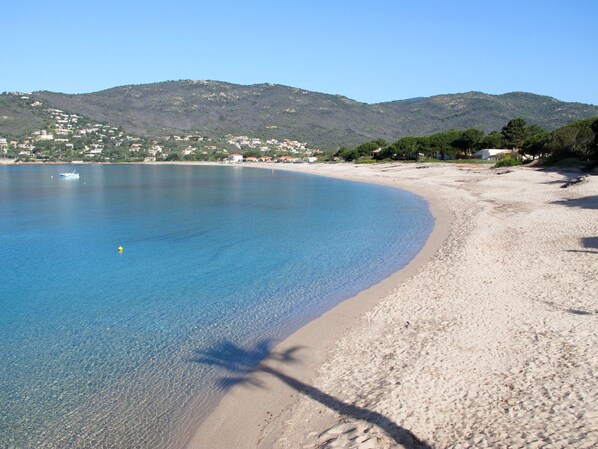 Beach nearby - La Pinède, bungalow 4 pers. by Interhome (Sagone)