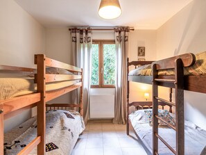 4 bedrooms, WiFi