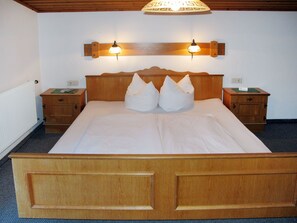 10 chambres, accès à Internet