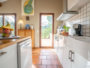 Køleskab, mikrobølgeovn, ovn, opvaskemaskine