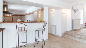 Uklassifisert bilde, 3 av 33, knapp